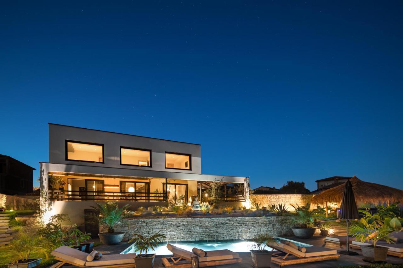 Villa Merapi Sveti Lovreč Pazenatički Exteriér fotografie